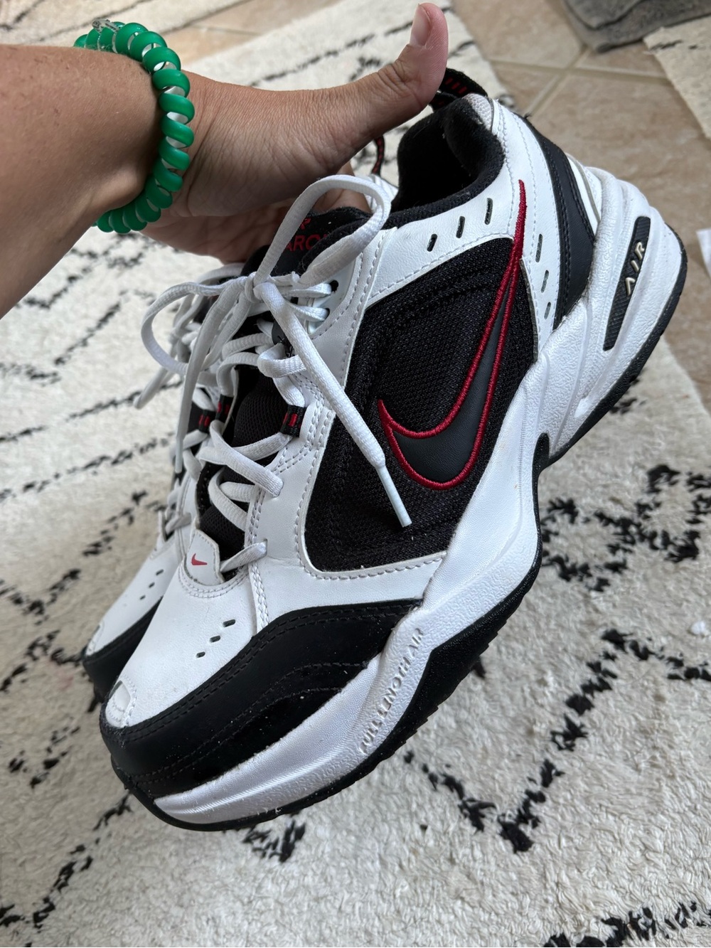 Nike Air Monarch IV White, Black, and Varsity Red colorway men’s 8.5 extra wide